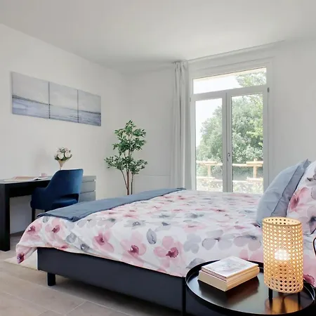 Hills Aparthotel
