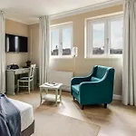 Hotel apartamentowy Guild Senior &